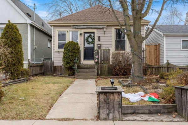 286 Paling Ave, Hamilton
