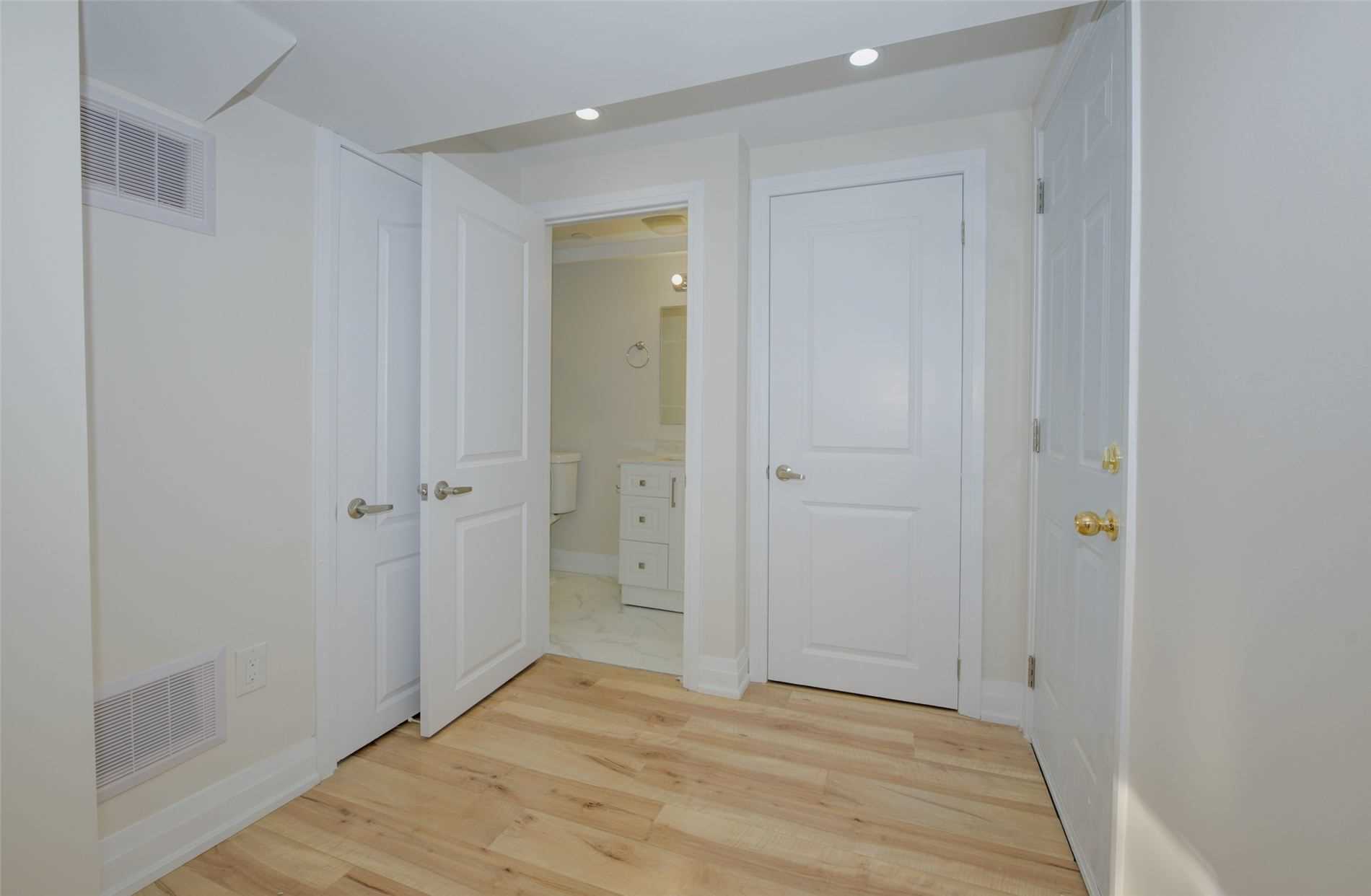 Listing X5871052 - Large Photo # 39