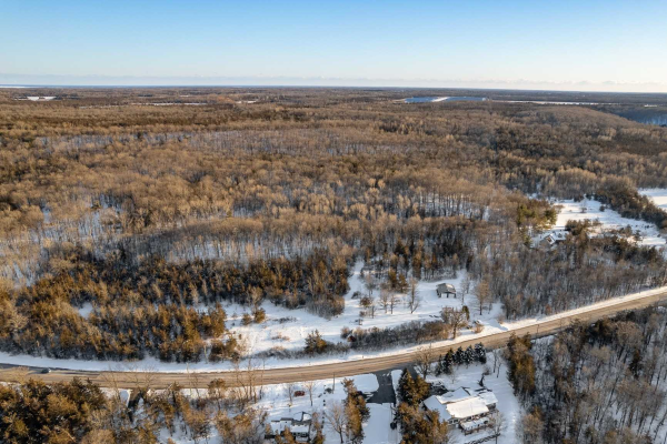 00 Loyalist Pkwy, Prince Edward County