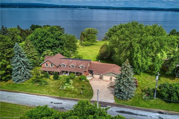 134 Old Orchard Rd, Prince Edward County