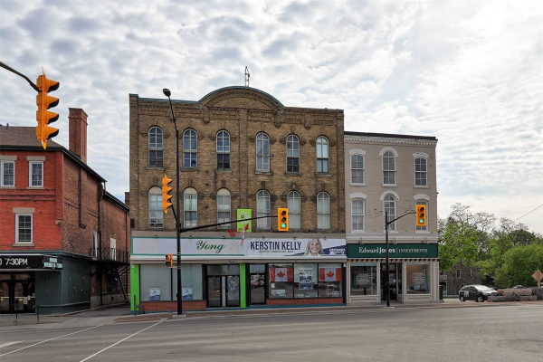 8 Lindsay St S, Kawartha Lakes