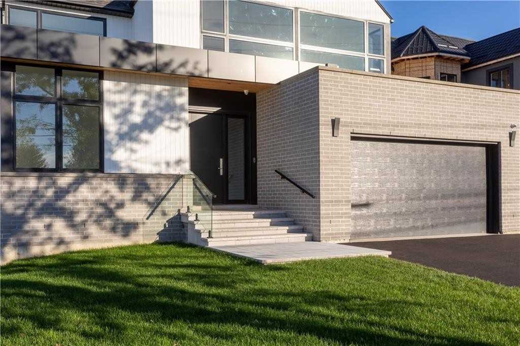 70 Upper Mount Albion Rd