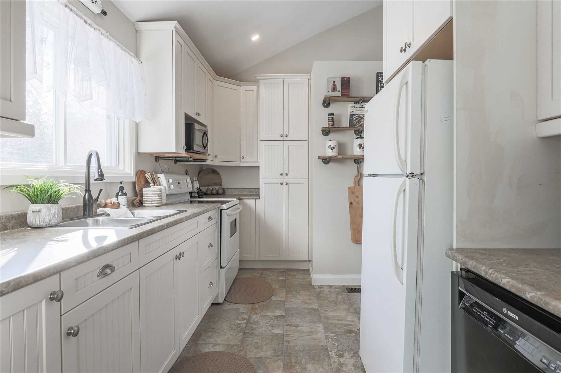 Listing X5873401 - Large Photo # 11