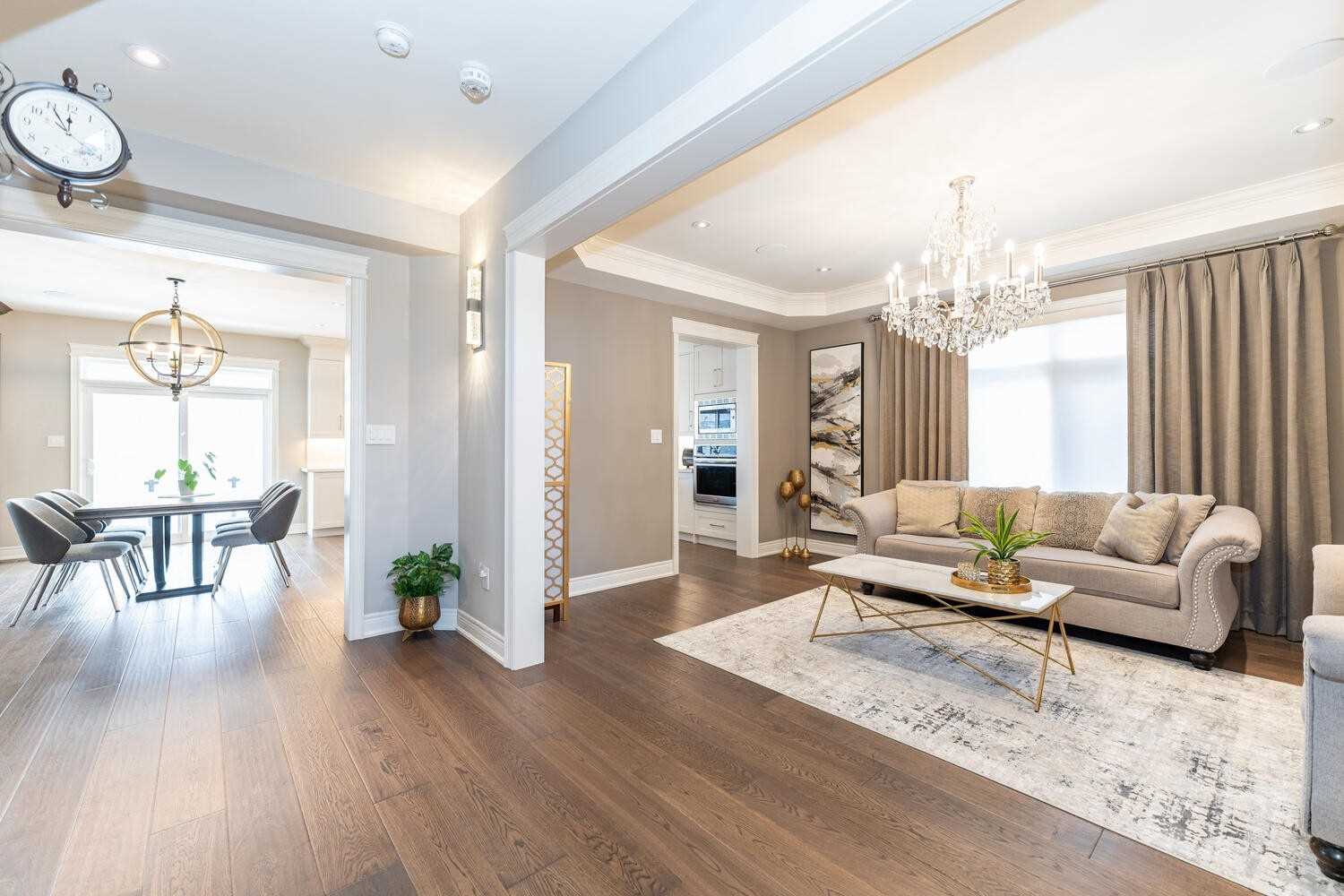 101 Lampman Dr
