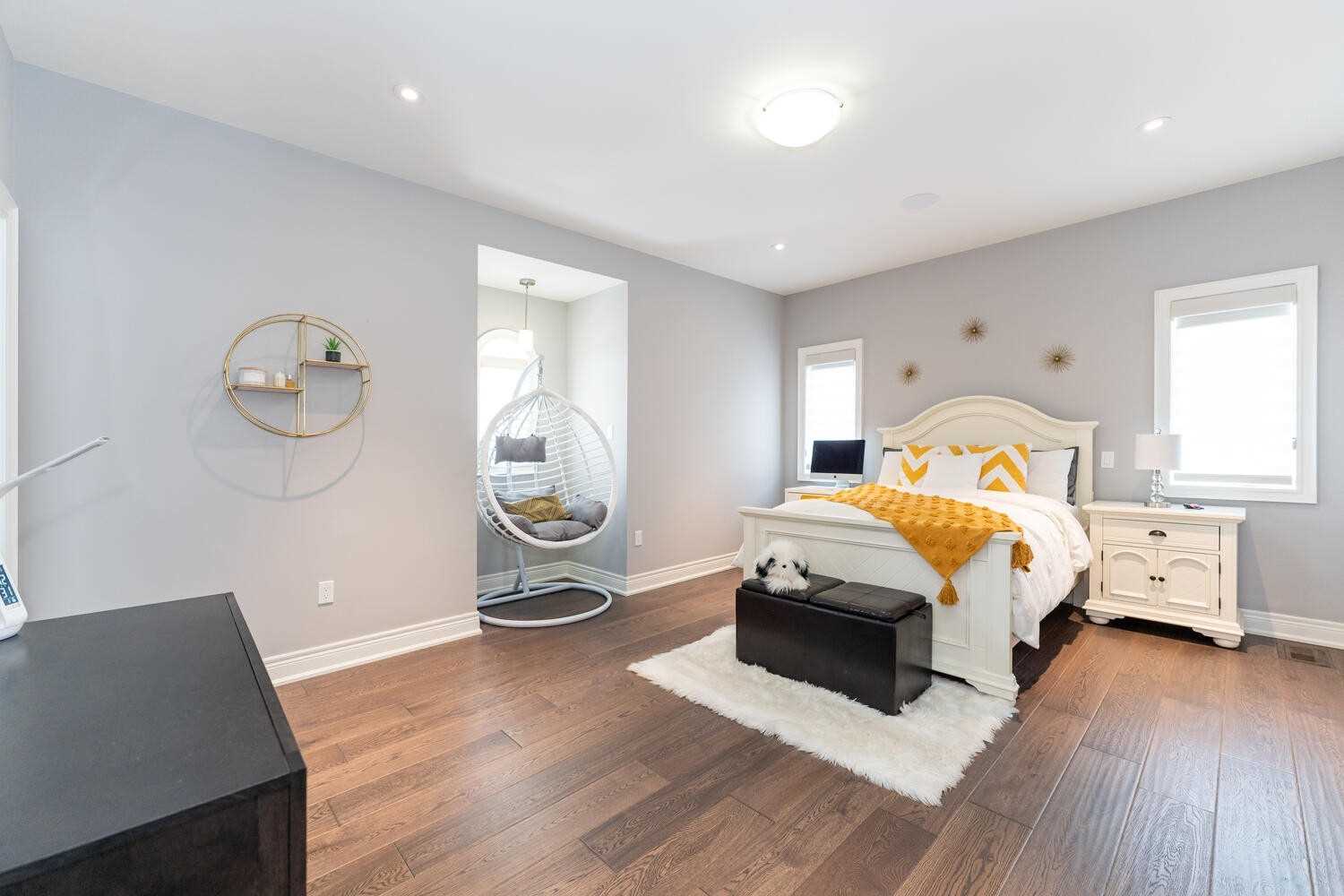 101 Lampman Dr