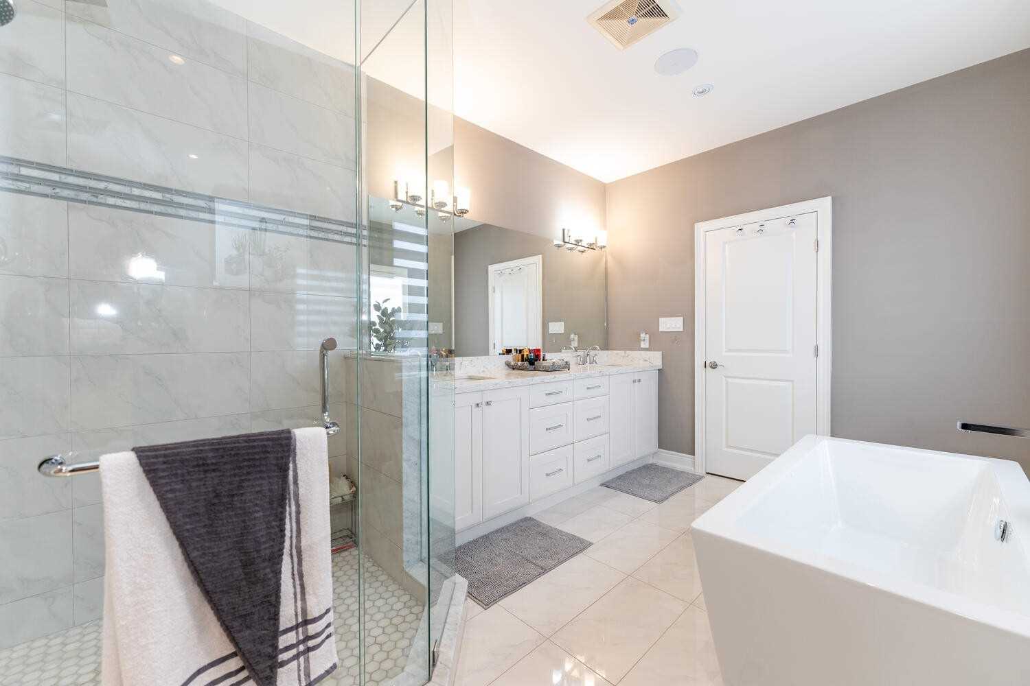 101 Lampman Dr