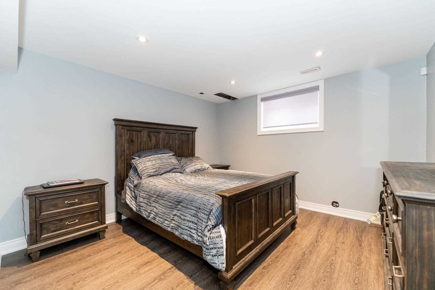101 Lampman Dr