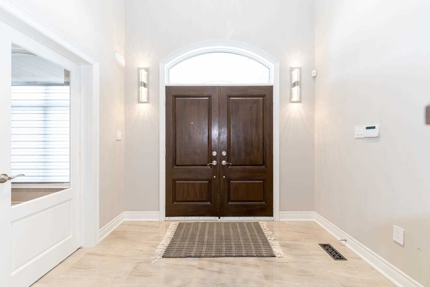 101 Lampman Dr