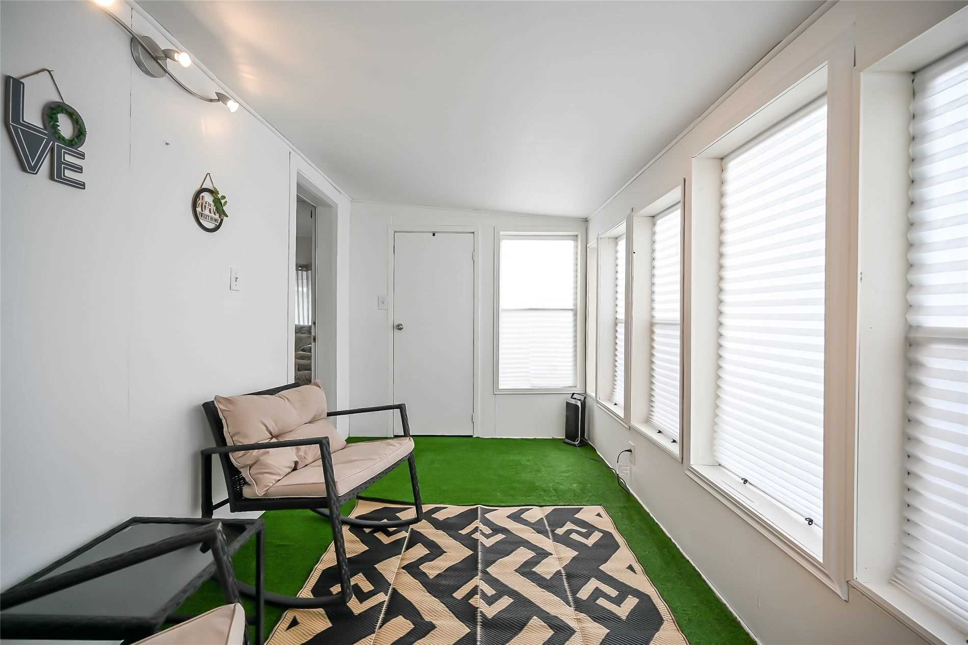 2189 Dundas St, #84