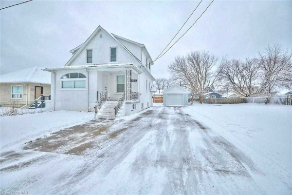 5229 Lorne St, Niagara Falls
