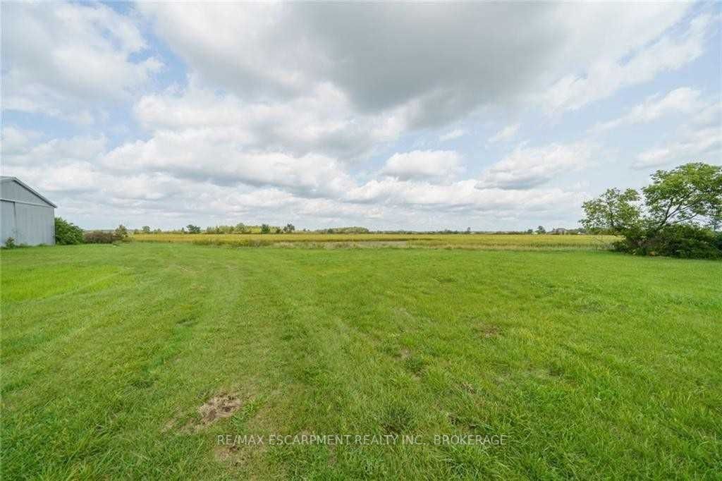 535 #20 Haldimand Rd