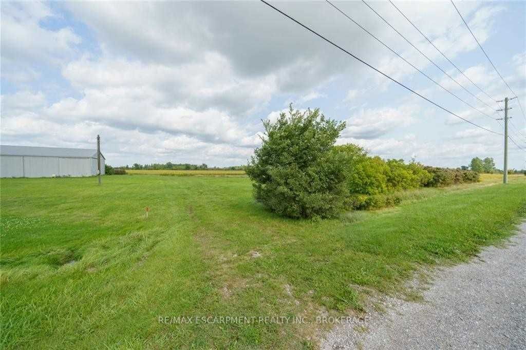 535 #20 Haldimand Rd