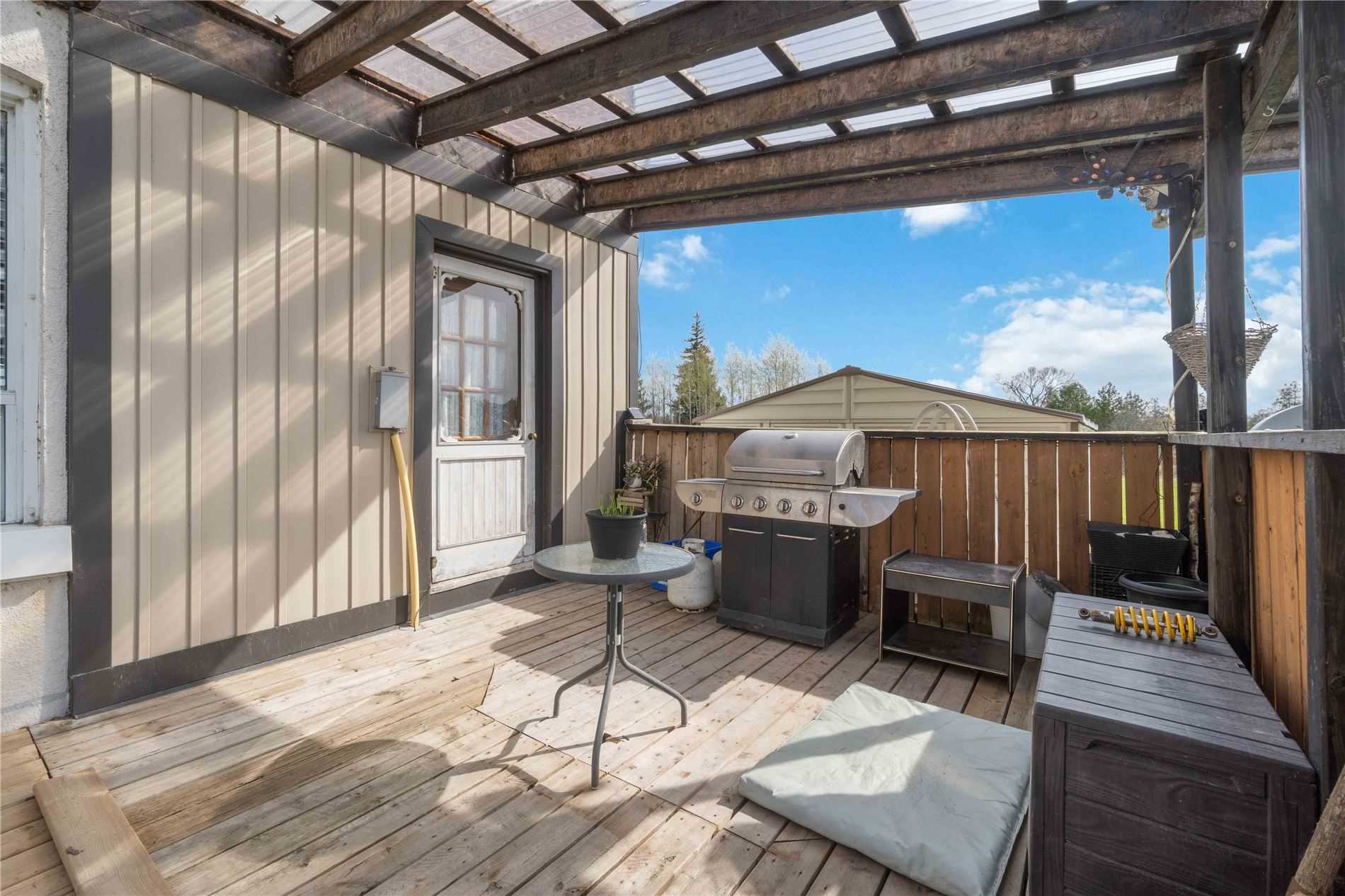 572 Cottage Rd
