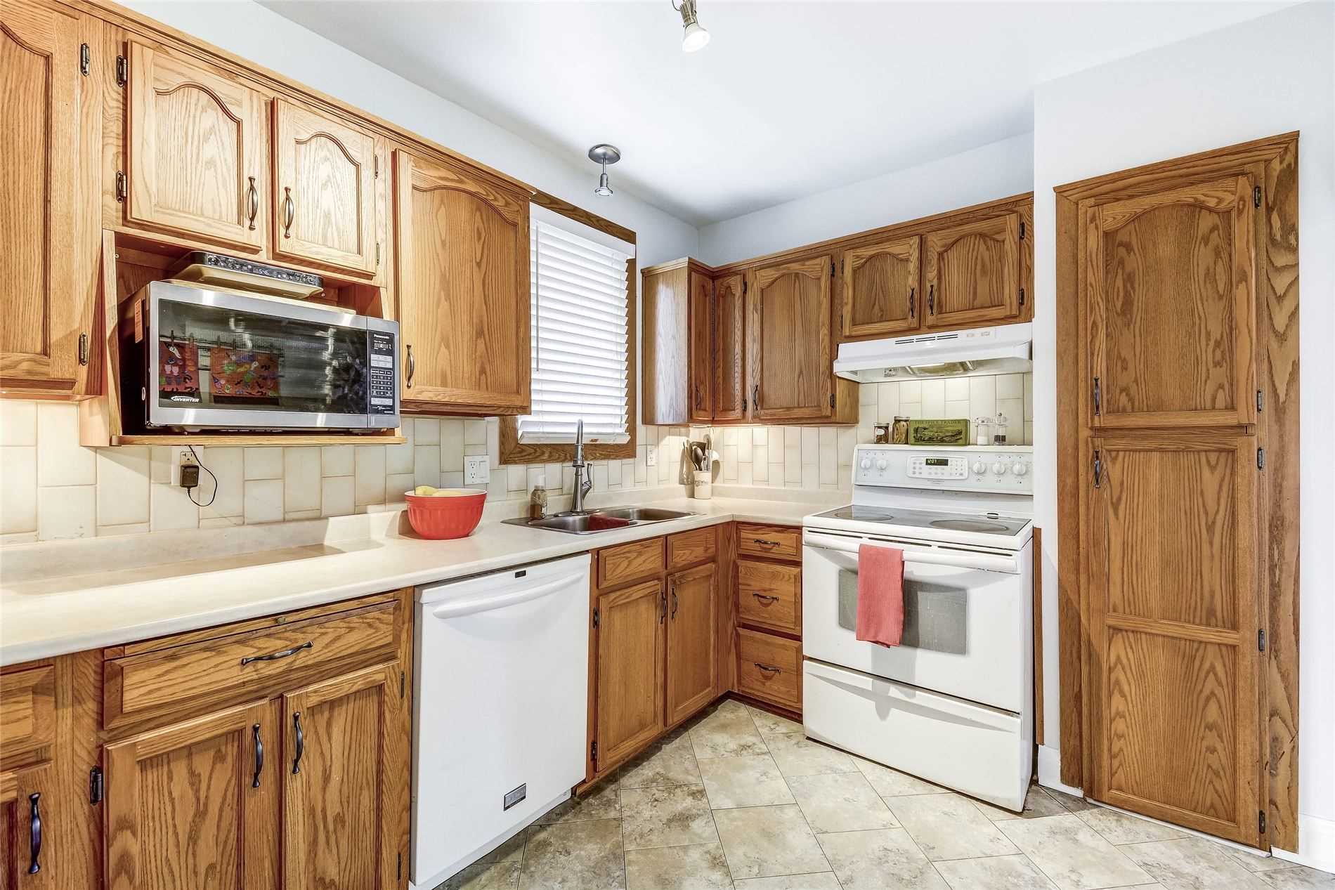 Listing X5875836 - Large Photo # 5