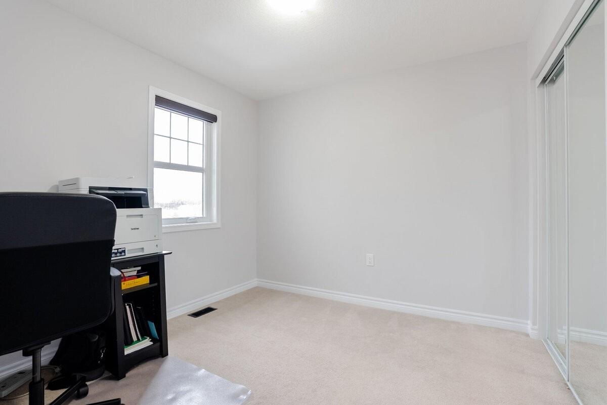 455 Guelph Avenue, #16