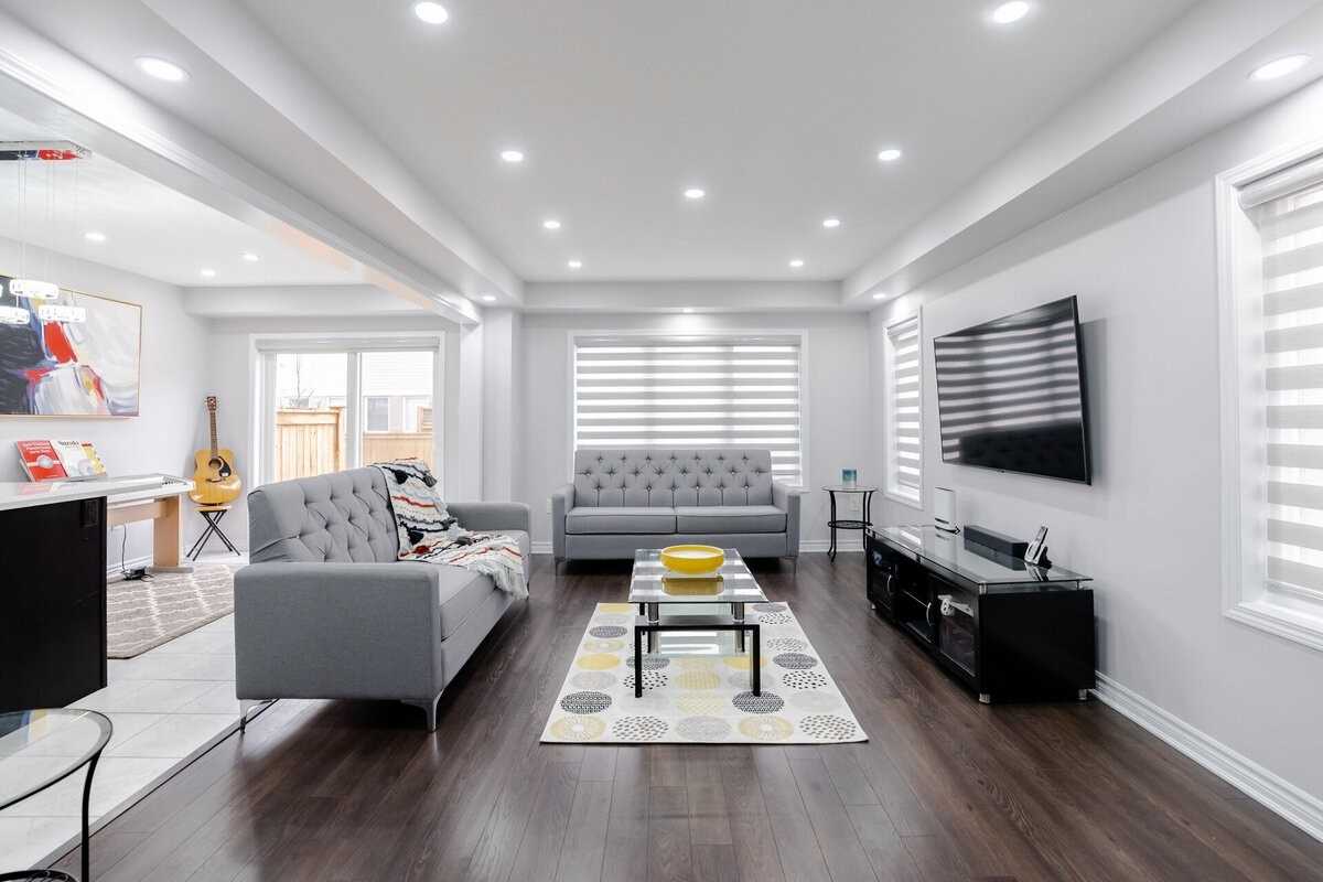 455 Guelph Avenue, #16