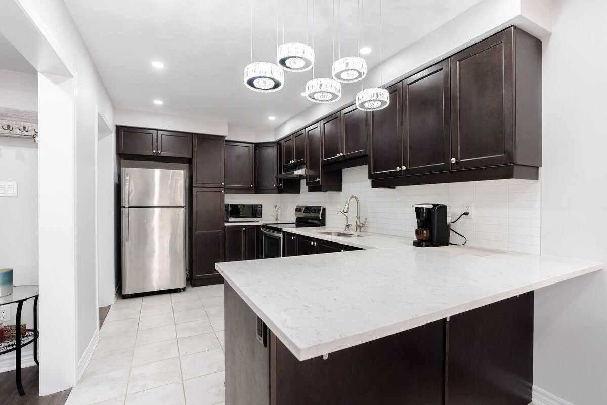 455 Guelph Avenue, #16