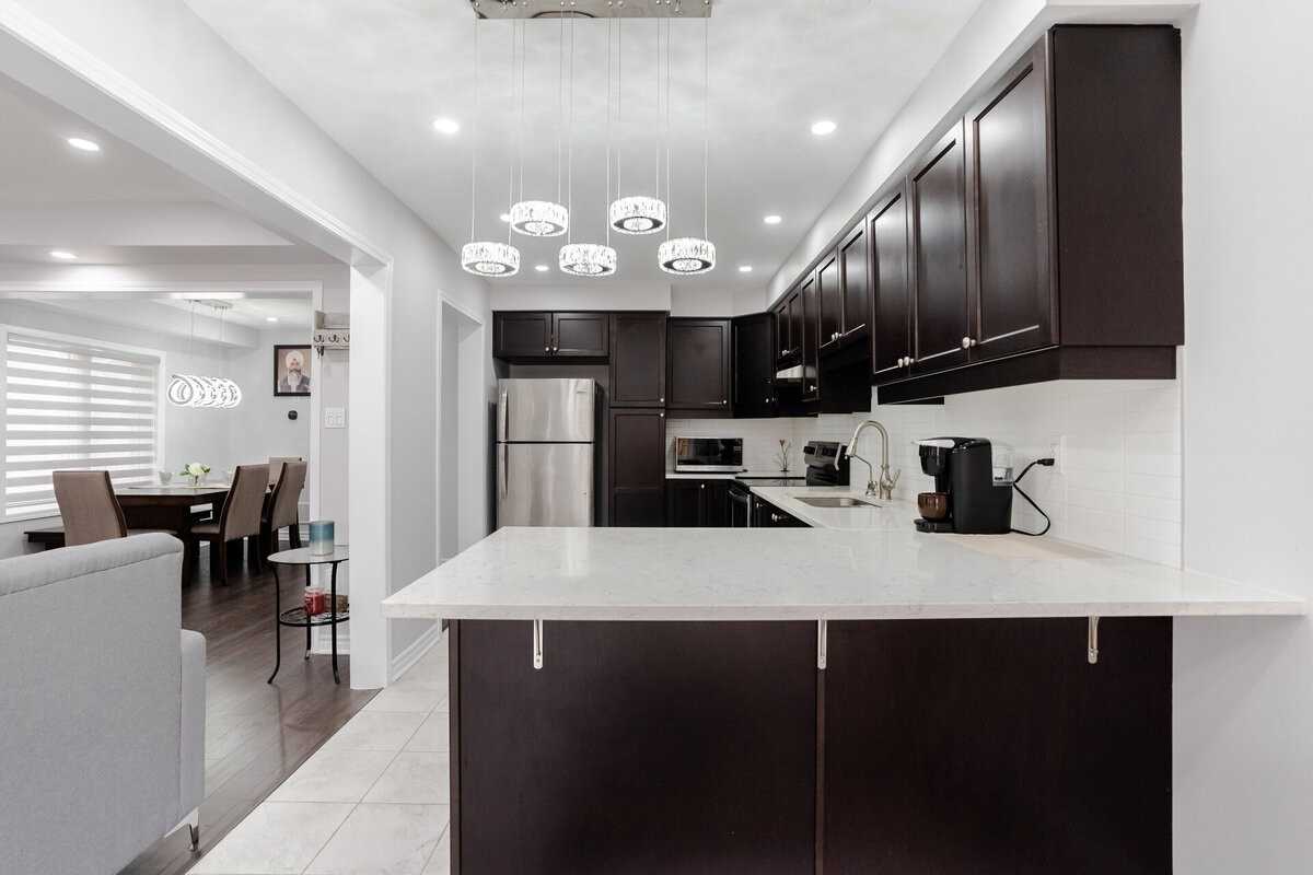 455 Guelph Avenue, #16