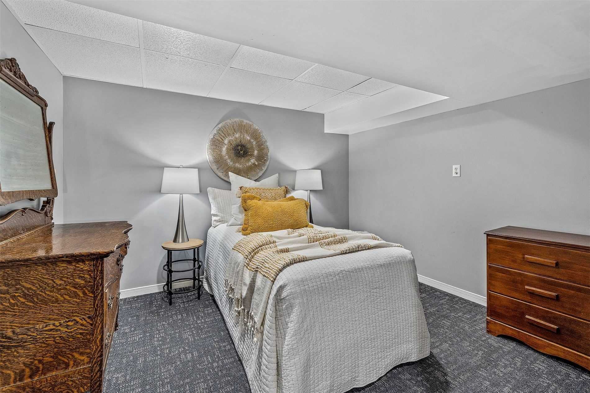 Listing X5876114 - Large Photo # 35