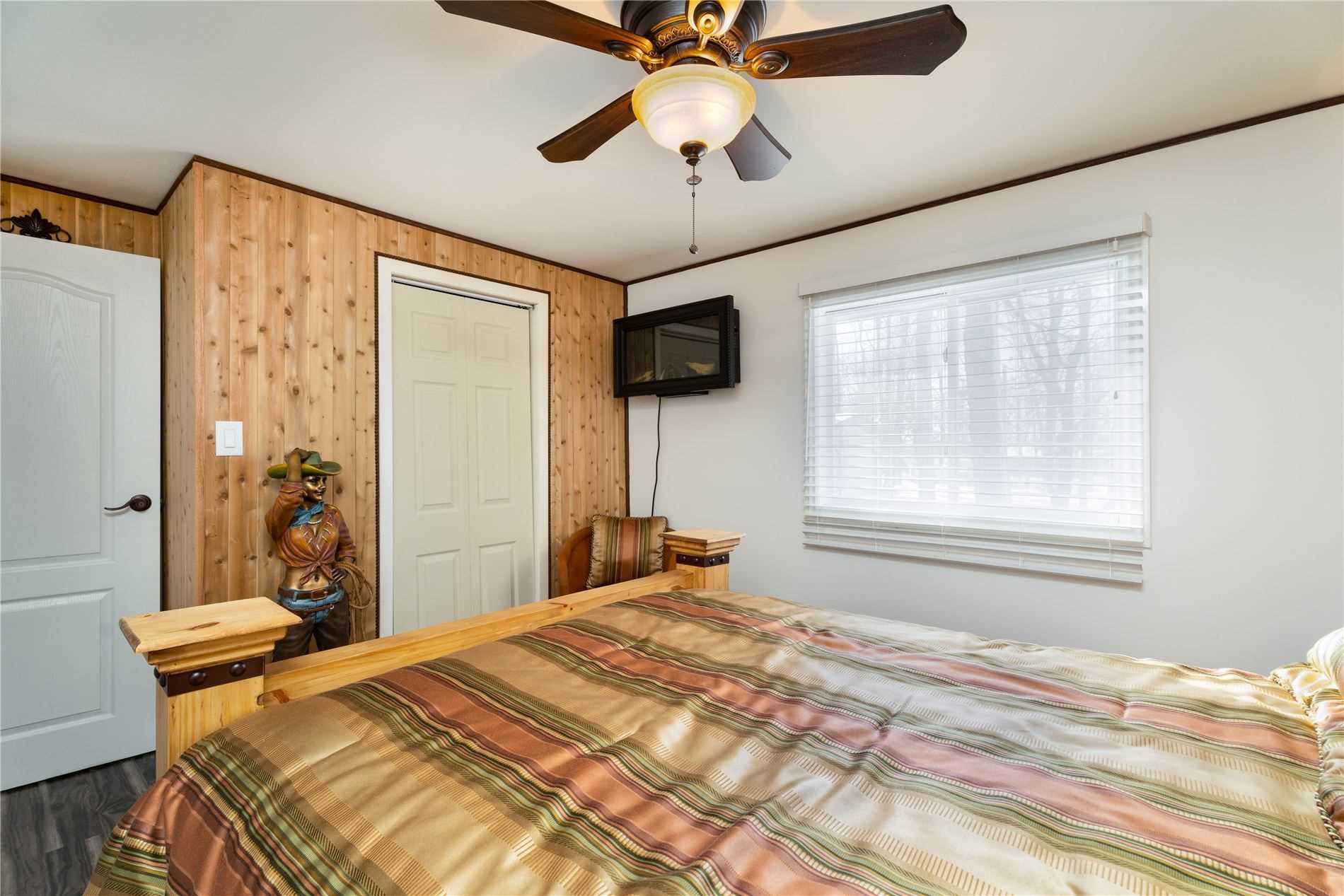 5374 Close Point Rd, #15