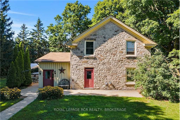 6122 Ninth Line, Erin
