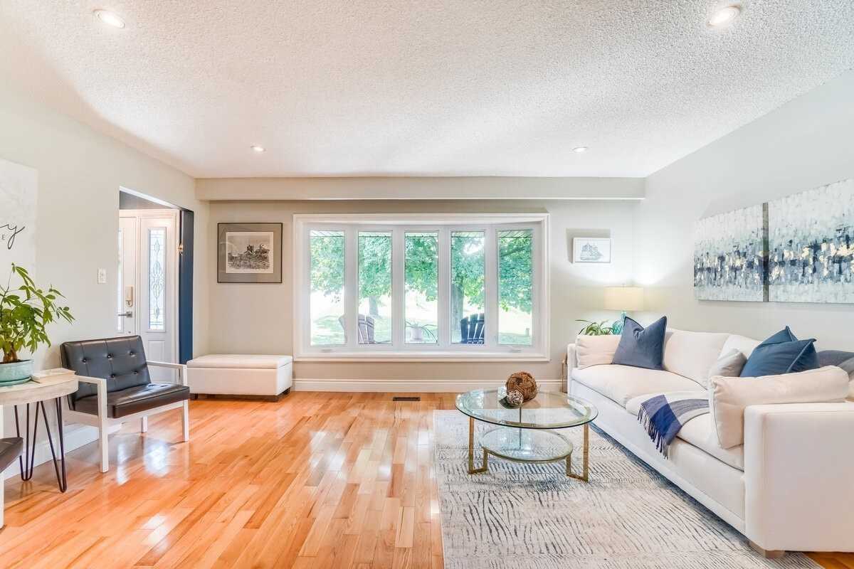18 Crago Road