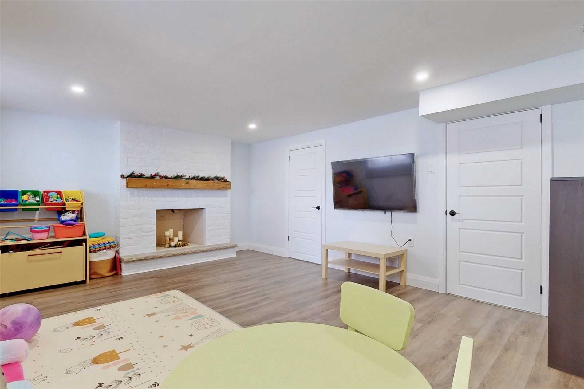36 Brentwood Drive