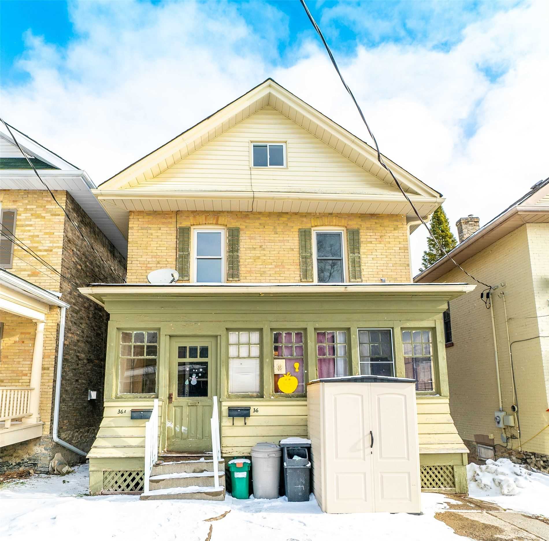 36 Victoria Avenue N