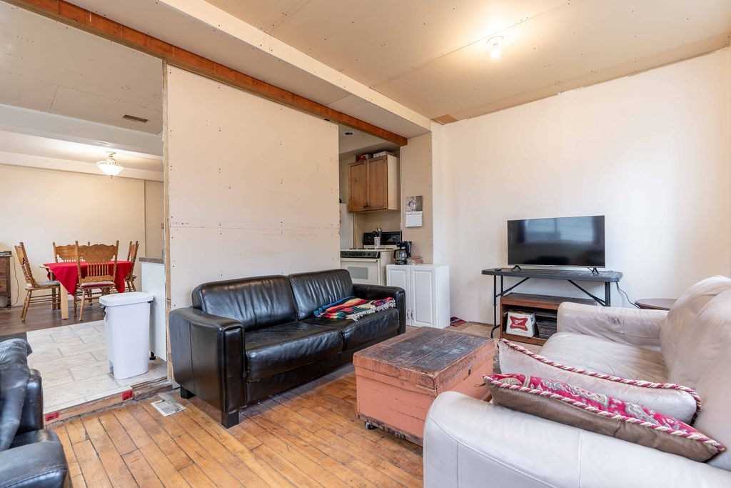 Listing X5880724 - Large Photo # 28