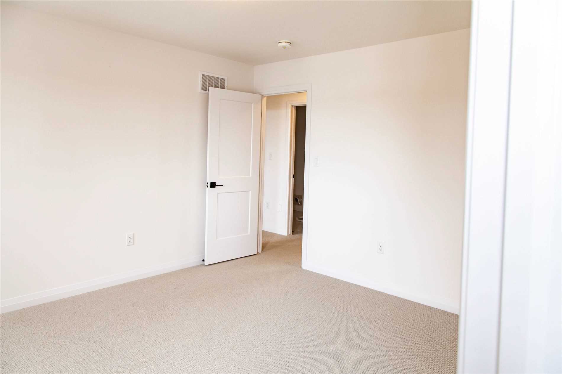 Listing X5881922 - Large Photo # 13