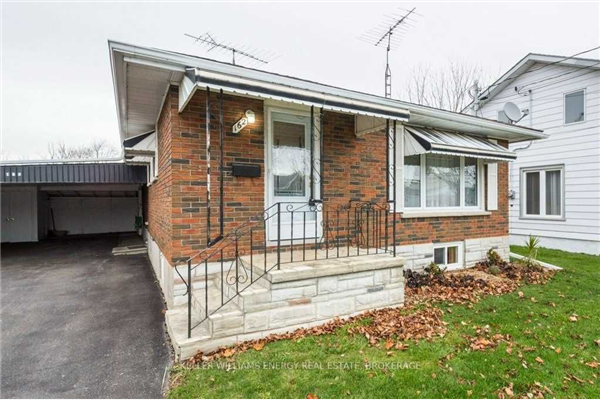 162 Wellington Main St, Prince Edward County
