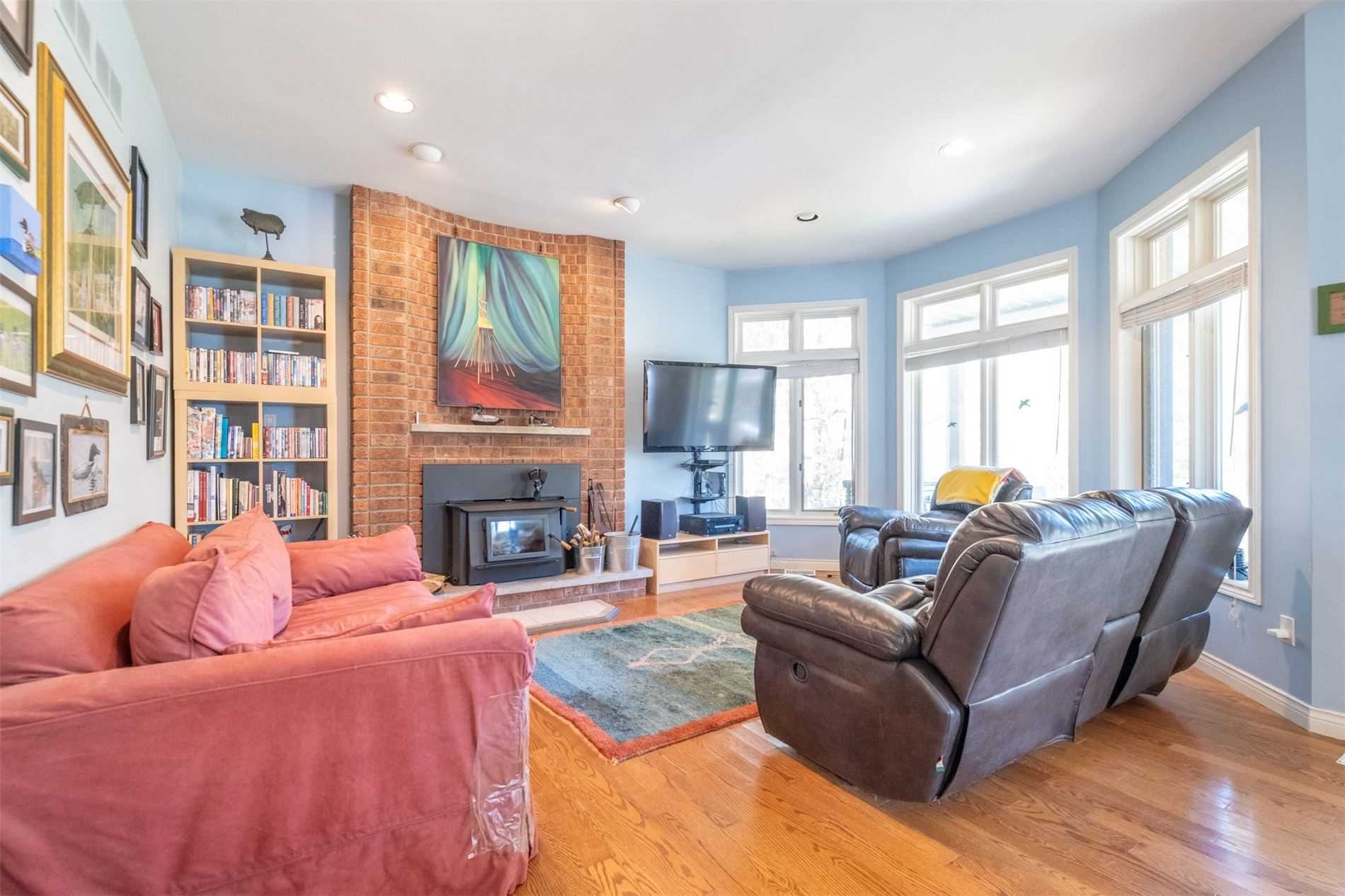 45 Hardy Dr