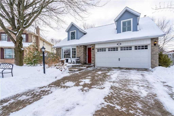 427 Cottingham Cres, Hamilton
