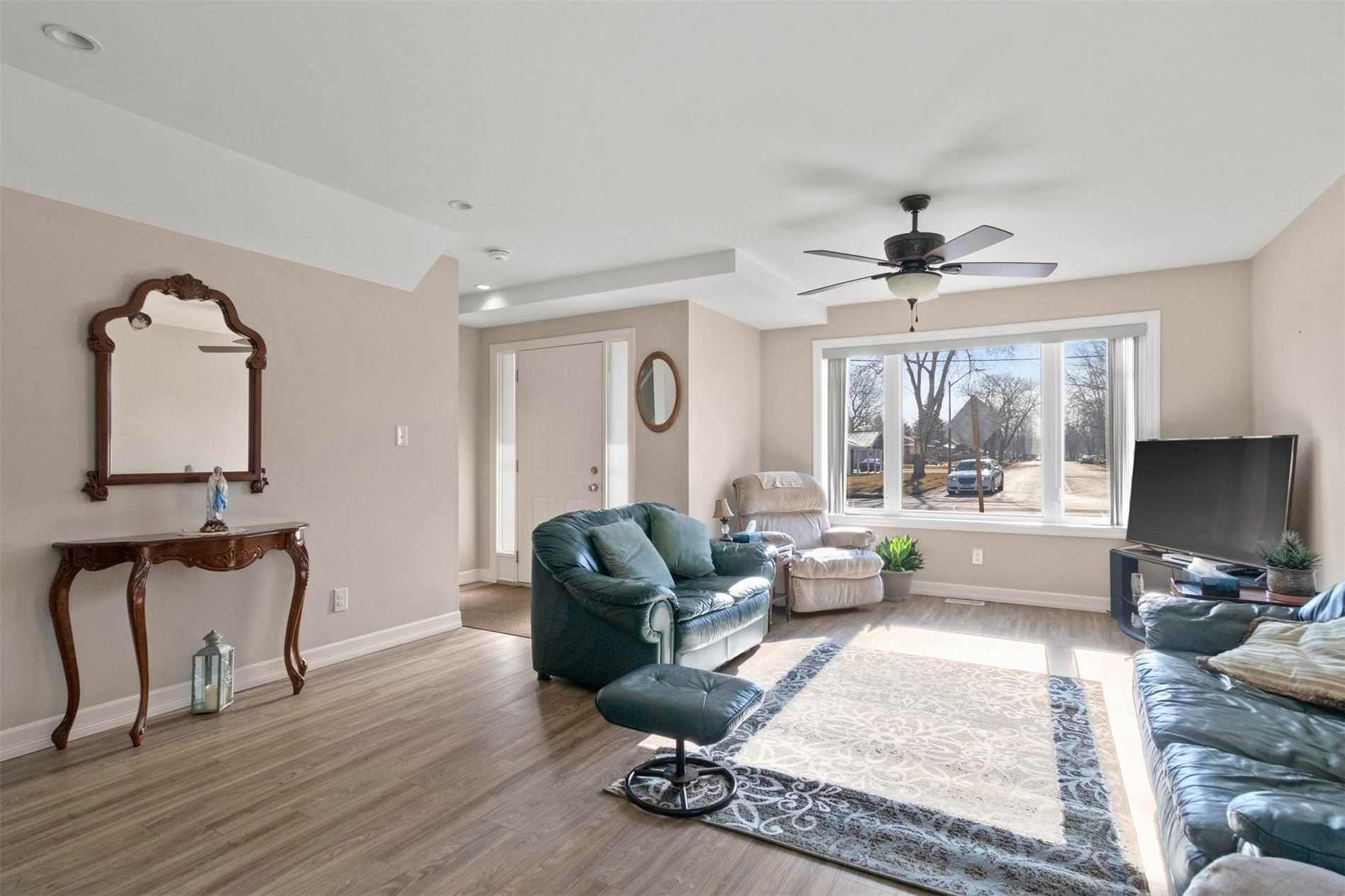 Listing X5883001 - Large Photo # 4