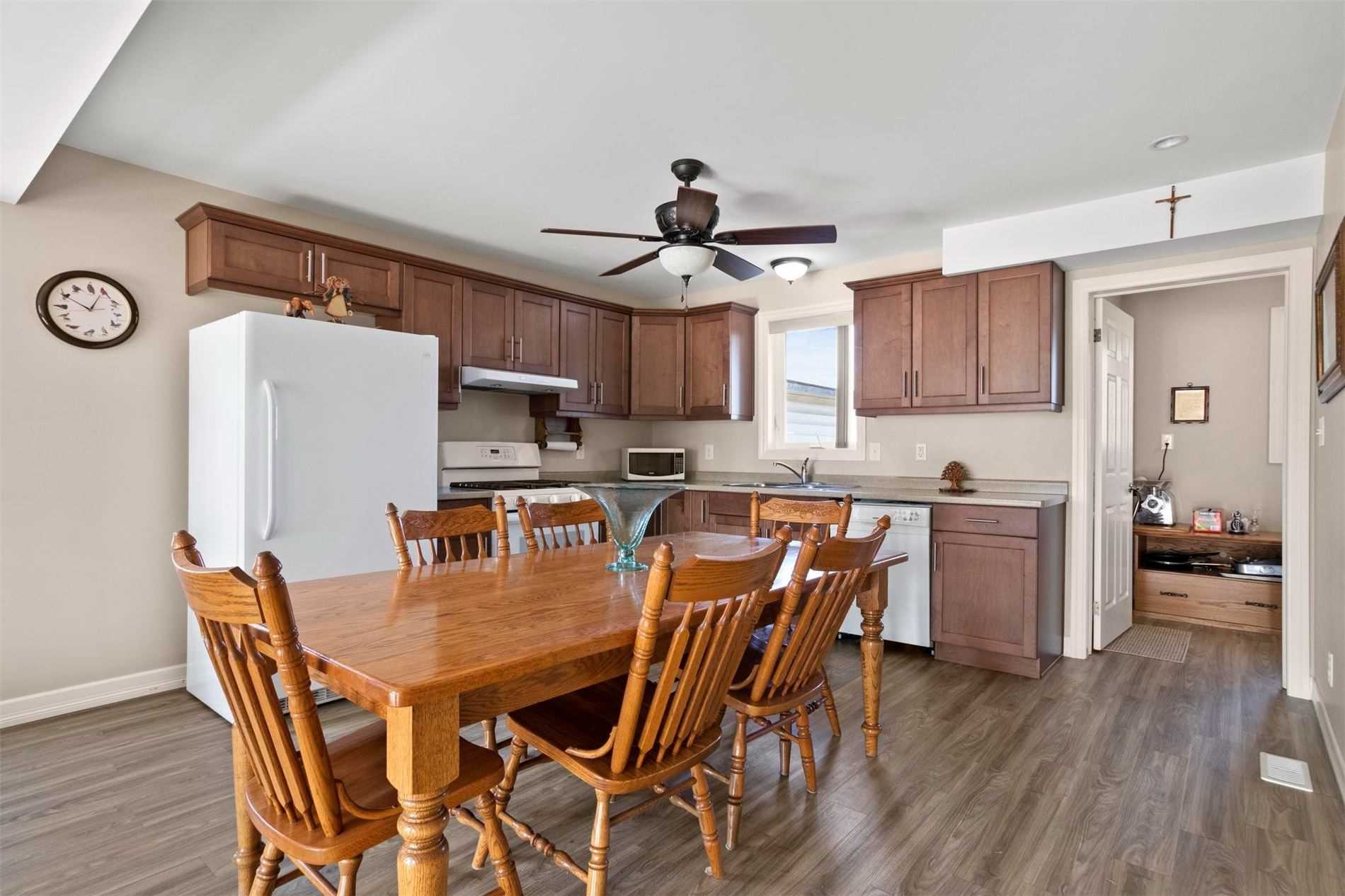 Listing X5883001 - Large Photo # 8