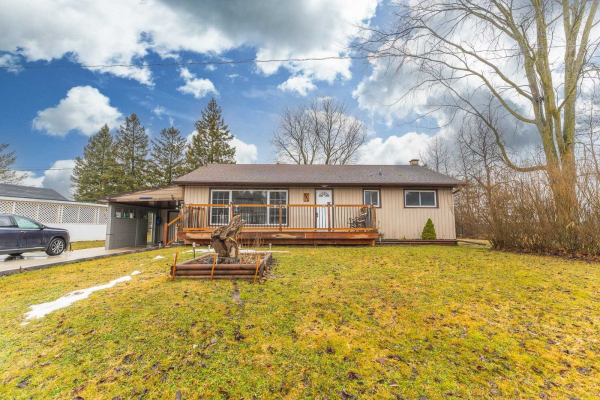 342 Bruce St N, West Grey