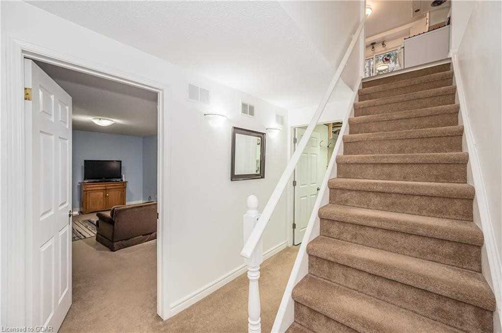 46 Mcelderry Rd