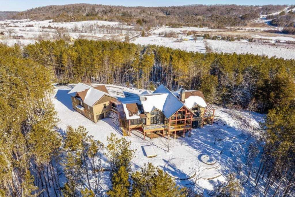758 Lifford Rd, Kawartha Lakes