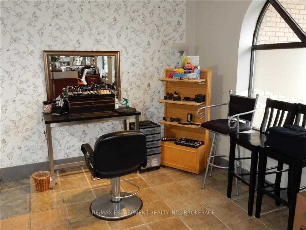 Listing X5884014 - Large Photo # 15