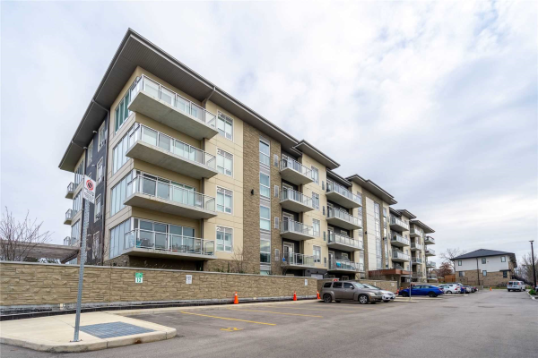 16 Markle Cres, Hamilton