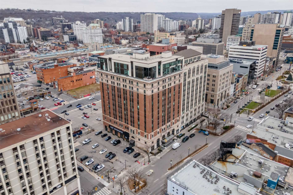 112 King St E, Hamilton