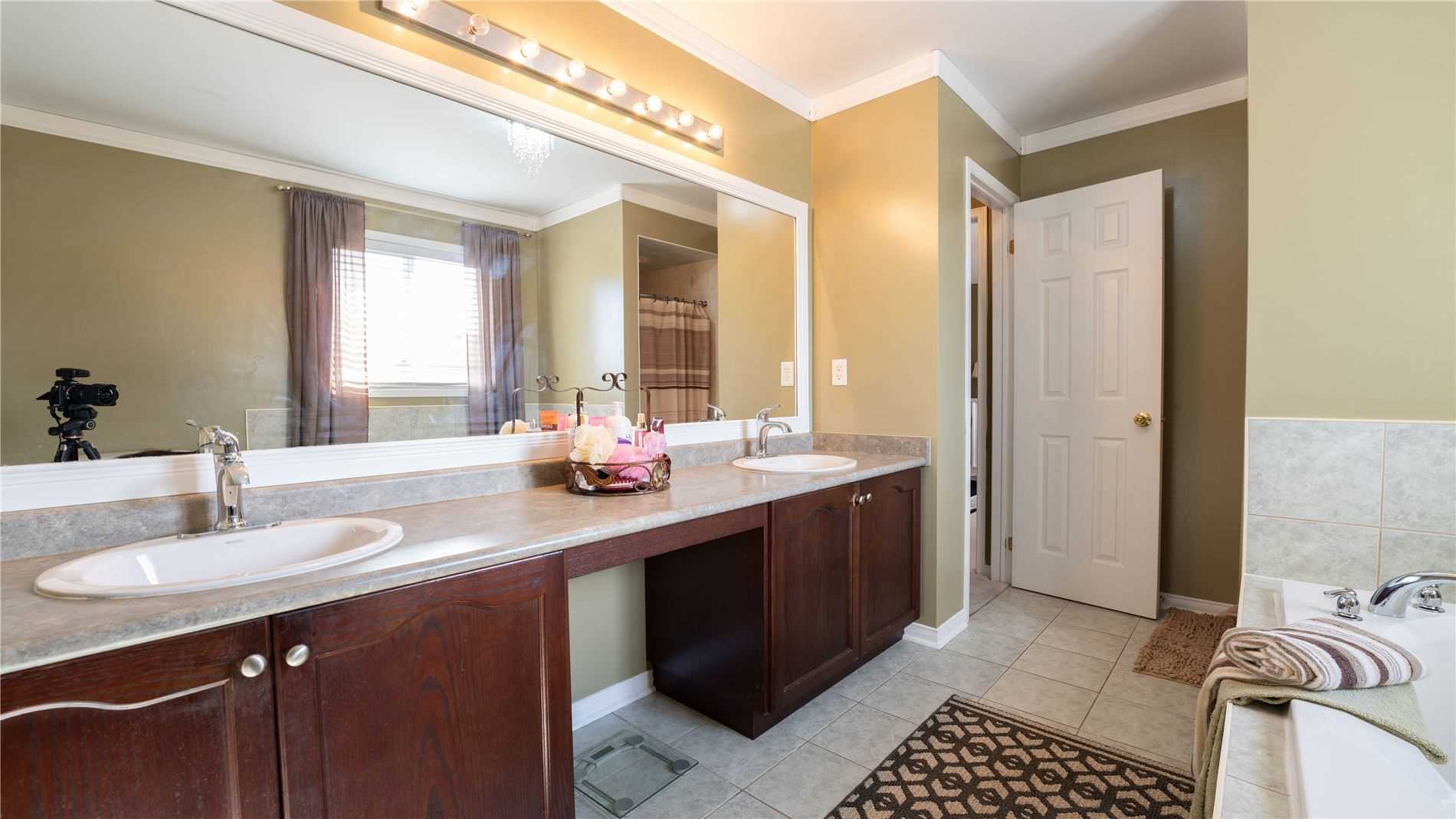 Listing X5885794 - Large Photo # 33
