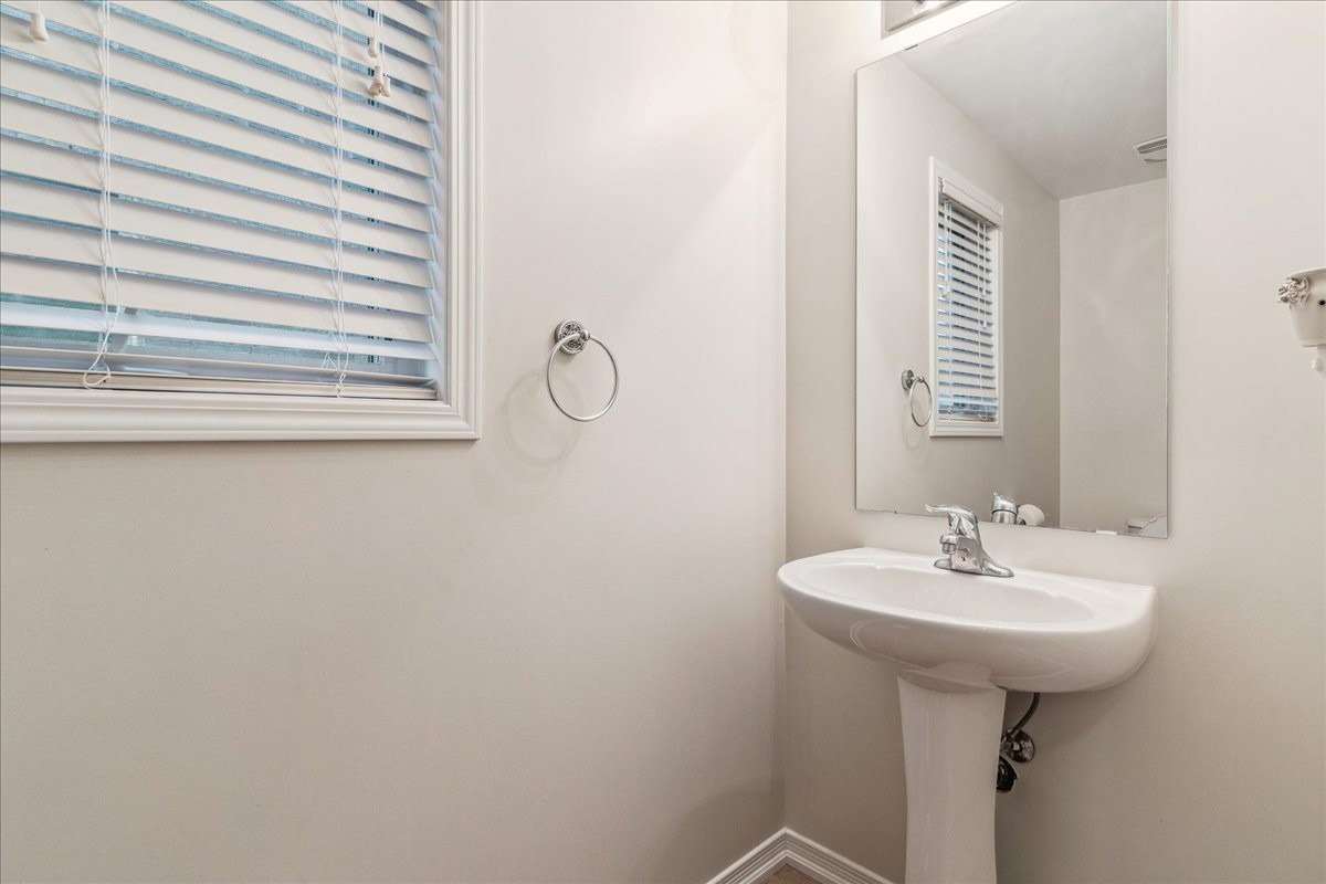 Listing X5885883 - Large Photo # 4
