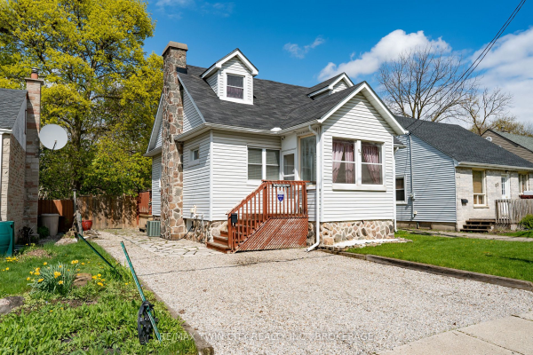 83 Norfolk Ave, Cambridge