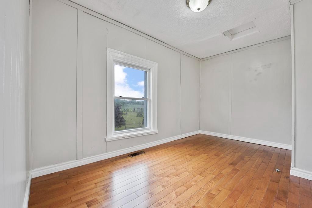 Listing X5887129 - Large Photo # 25