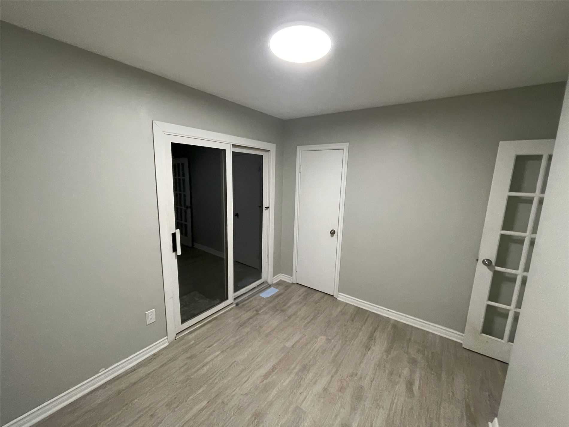 12 Fernwood Cres
