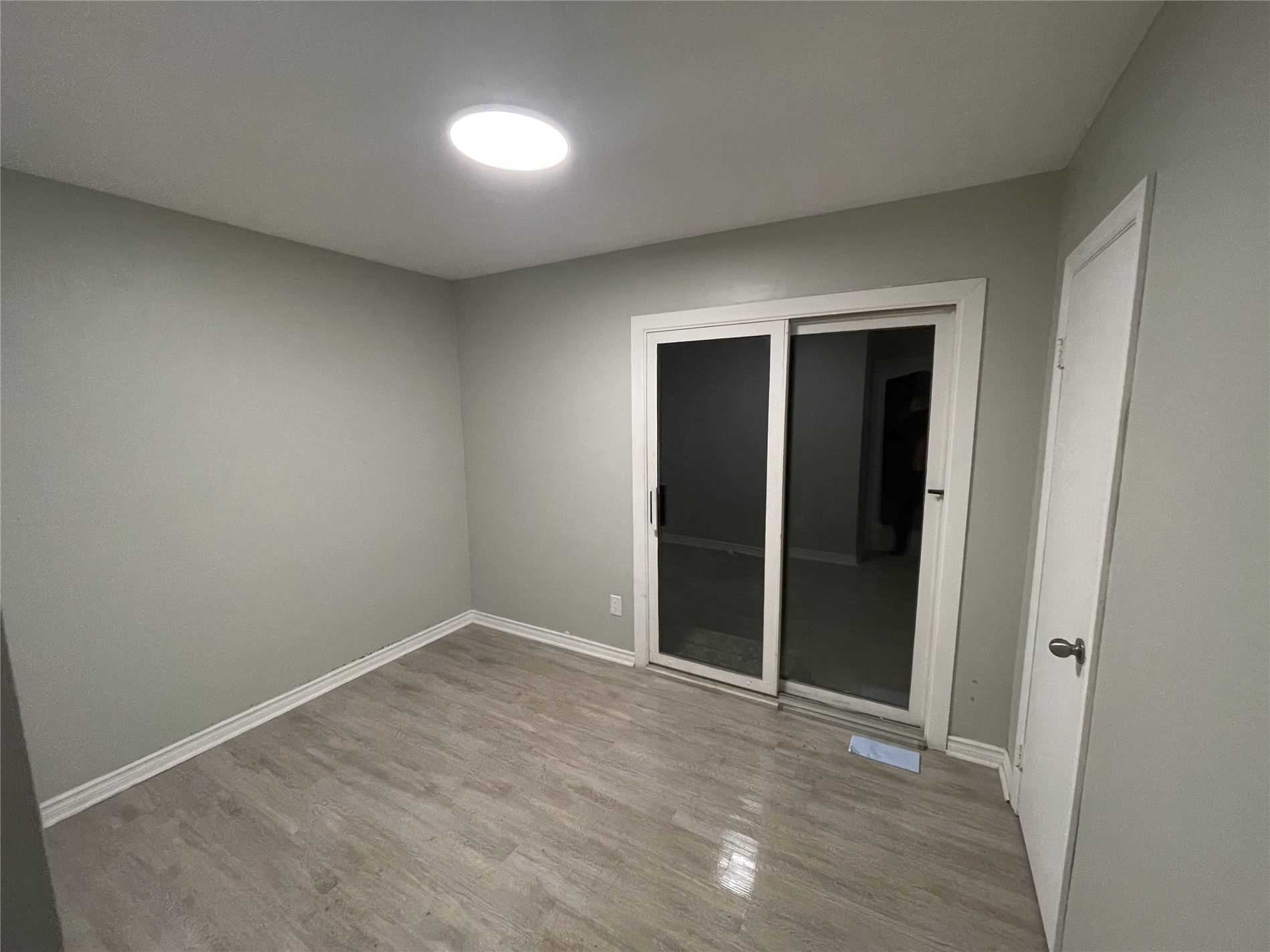 12 Fernwood Cres