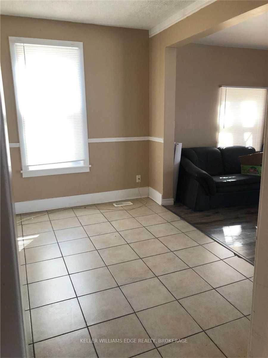 Listing X5889213 - Large Photo # 4