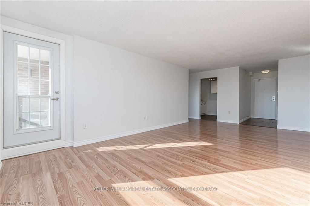 Listing X5889745 - Large Photo # 6
