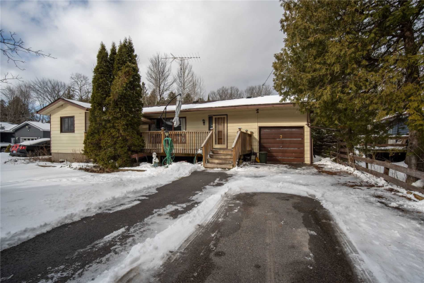 7 Bayview Estate Rd, Kawartha Lakes